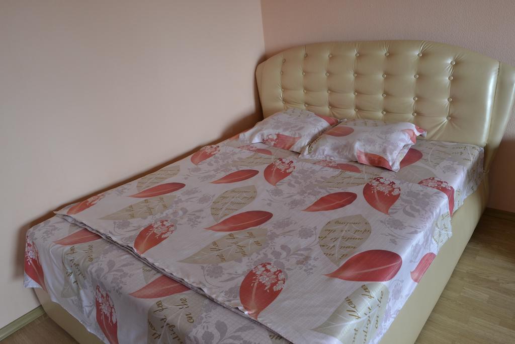 Studio Apartments Kamianets-Podilskyi Quarto foto